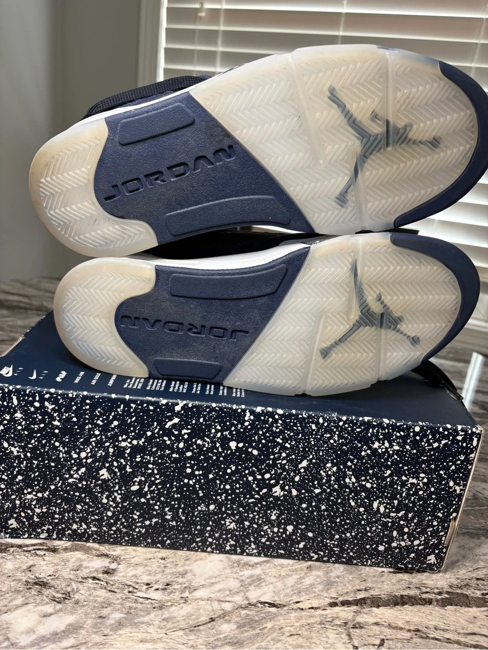 AIR JORDAN RETRO 5 NAVY BLUE SUEDE MENS SIZE 10